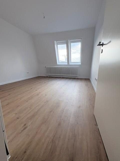 Pronájem bytu 3+1 90 m², Barsinghausen, Dolní Sasko Pronájem bytu 3+1 90 m², Barsinghausen, Dolní Sasko