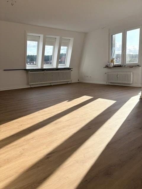 Pronájem bytu 3+1 90 m², Barsinghausen, Dolní Sasko Pronájem bytu 3+1 90 m², Barsinghausen, Dolní Sasko