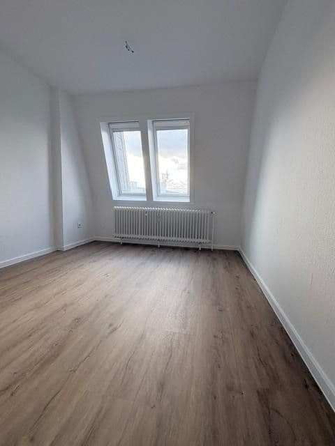 Pronájem bytu 3+1 90 m², Barsinghausen, Dolní Sasko Pronájem bytu 3+1 90 m², Barsinghausen, Dolní Sasko