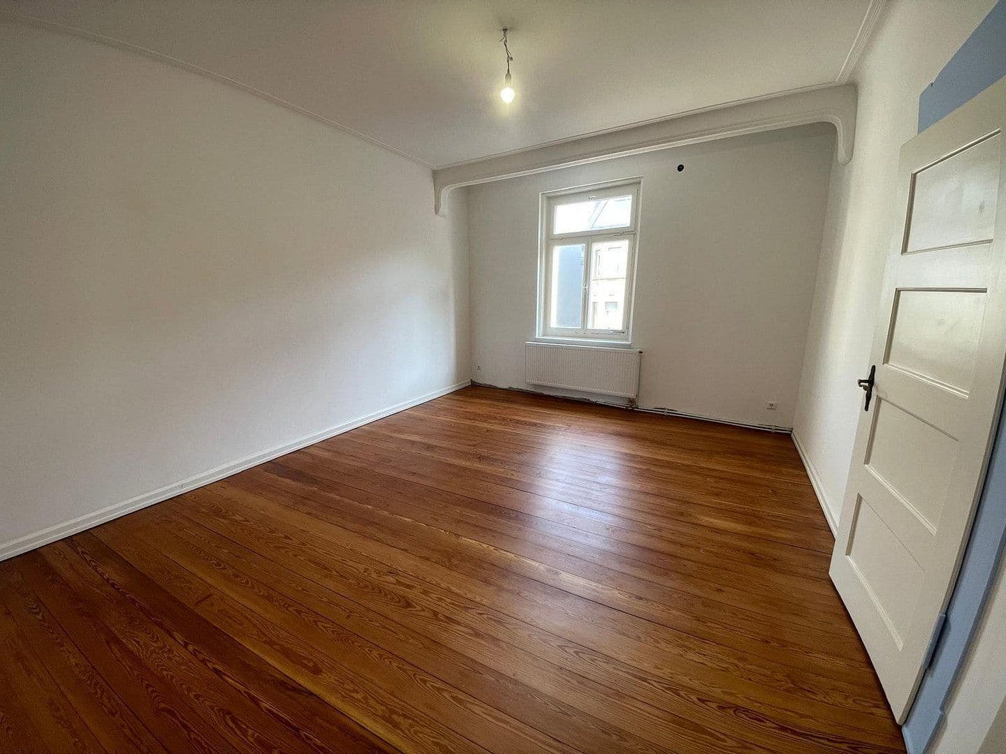 Pronájem bytu 2+kk 65 m², Stuttgart, Bádensko-Württembersko Pronájem bytu 2+kk 65 m², Stuttgart, Bádensko-Württembersko