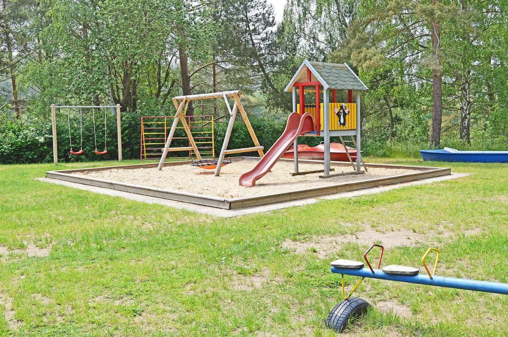 Prodej domu 91 m², pozemek 1.175 m², Zur Lenzer Höh 6, Haus 13, Fünfseen, Mecklenburg-Vorpommern Prodej domu 91 m², pozemek 1.175 m², Zur Lenzer Höh 6, Haus 13, Fünfseen, Mecklenburg-Vorpommern