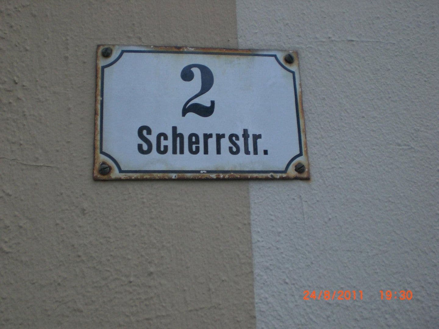 Pronájem bytu 1+1 42 m², Scherr - Str. 2, Karlsruhe, Bádensko-Württembersko Pronájem bytu 1+1 42 m², Scherr - Str. 2, Karlsruhe, Bádensko-Württembersko