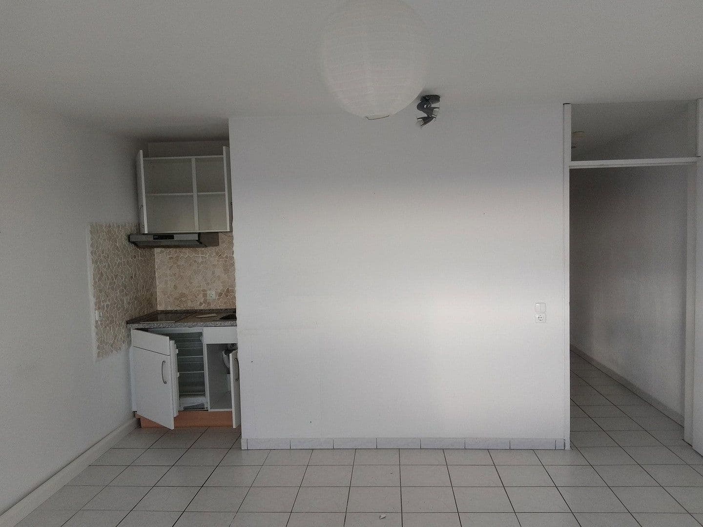 Pronájem bytu 1+1 36 m², Saarlandstraße 1, Viernheim, Hessen Pronájem bytu 1+1 36 m², Saarlandstraße 1, Viernheim, Hessen