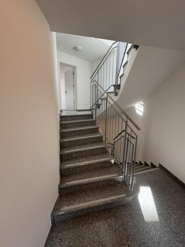 Pronájem bytu 1+1 24 m², Worringer Str. 86, Düsseldorf, Severní Porýní-Vestfálsko Pronájem bytu 1+1 24 m², Worringer Str. 86, Düsseldorf, Severní Porýní-Vestfálsko