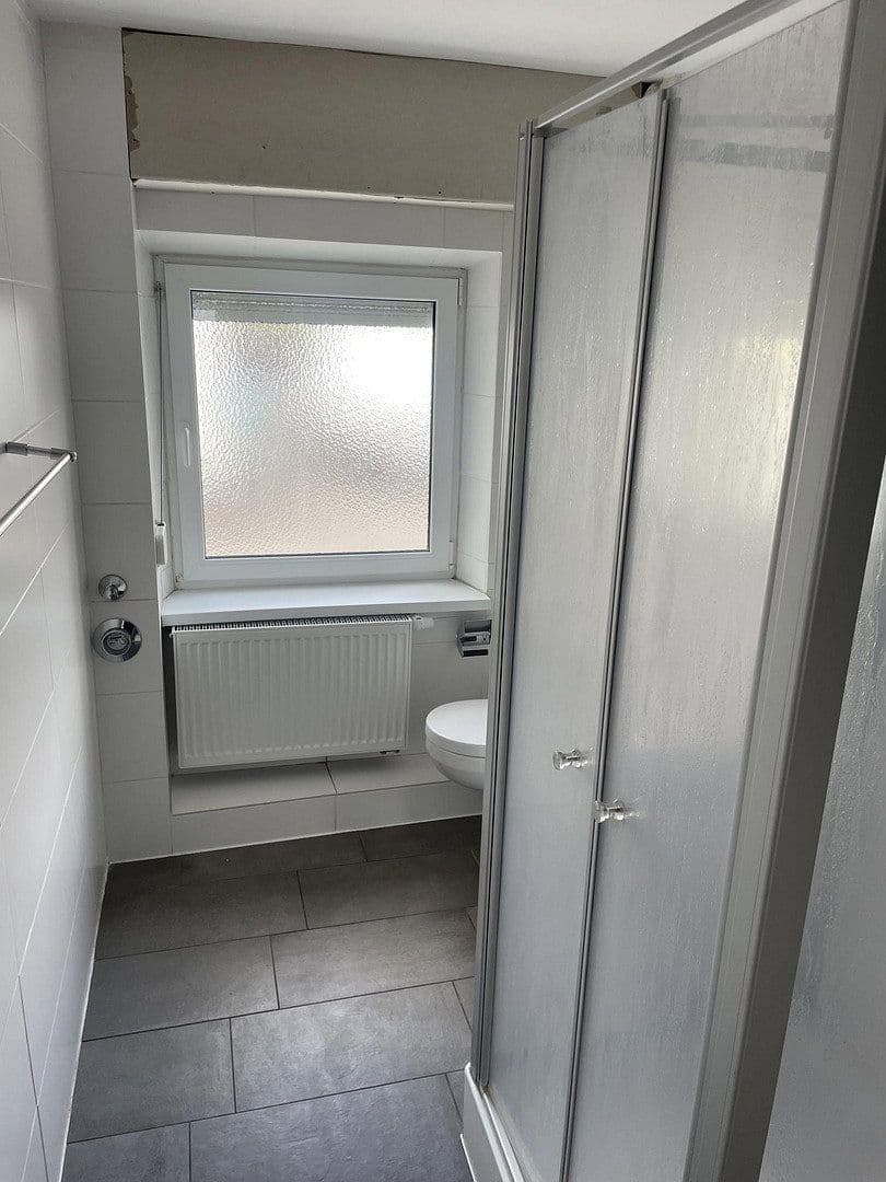 Pronájem bytu 2+1 45 m², Max-Rothschild-Straße 12, München, Bavorsko Pronájem bytu 2+1 45 m², Max-Rothschild-Straße 12, München, Bavorsko
