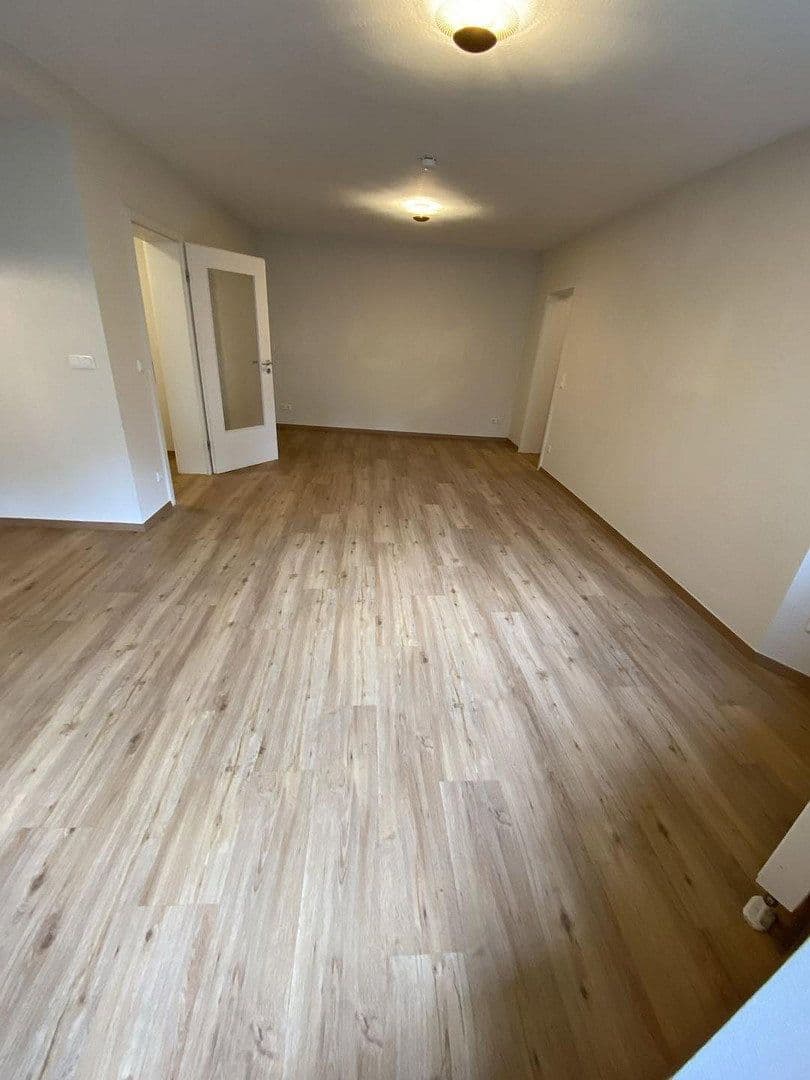 Pronájem bytu 2+1 72 m², Paulstr.11, Berlin, Berlín Pronájem bytu 2+1 72 m², Paulstr.11, Berlin, Berlín