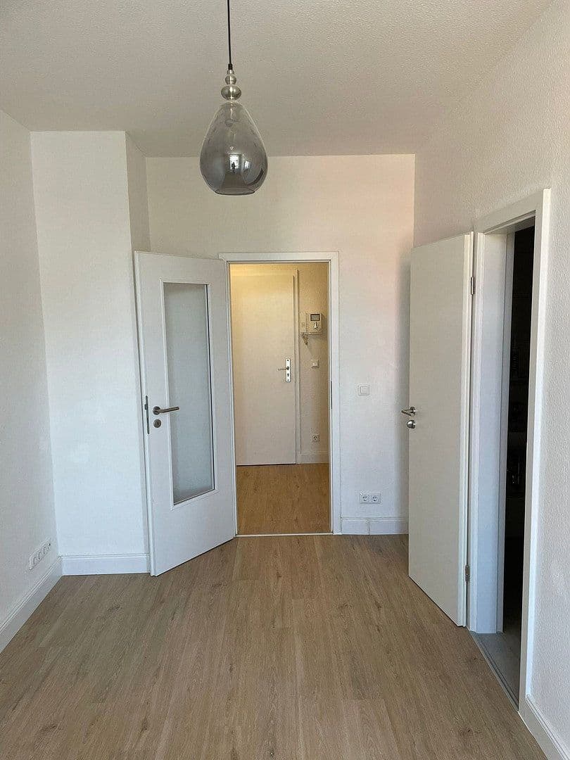Pronájem bytu 1+1 26 m², Wurzner Straße 77B, Leipzig, Sasko Pronájem bytu 1+1 26 m², Wurzner Straße 77B, Leipzig, Sasko