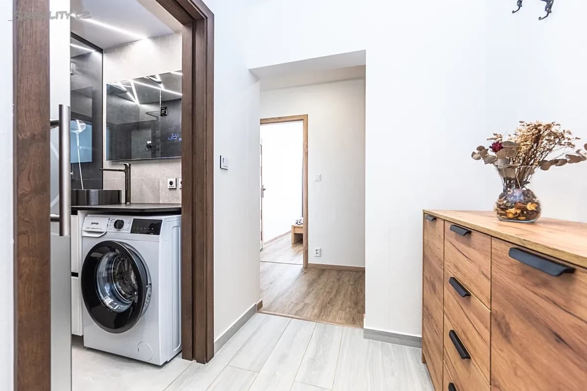 Pronájem bytu 2+kk 41 m², Ciolkovského, Praha, Praha Pronájem bytu 2+kk 41 m², Ciolkovského, Praha, Praha