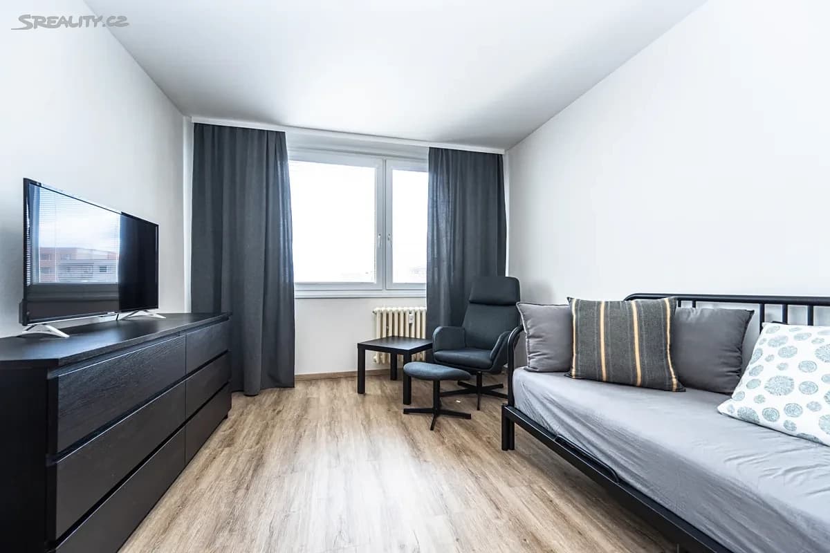 Pronájem bytu 2+kk 41 m², Ciolkovského, Praha, Praha Pronájem bytu 2+kk 41 m², Ciolkovského, Praha, Praha