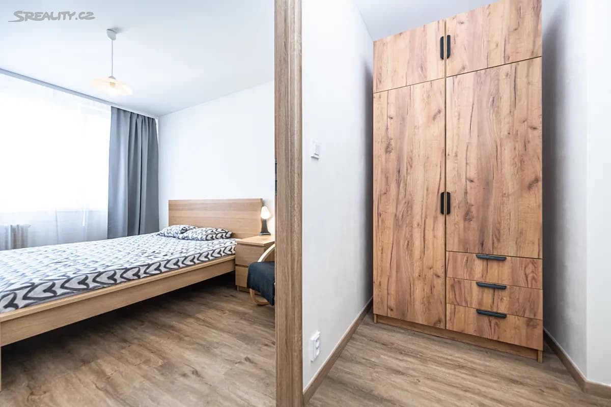 Pronájem bytu 2+kk 41 m², Ciolkovského, Praha, Praha Pronájem bytu 2+kk 41 m², Ciolkovského, Praha, Praha