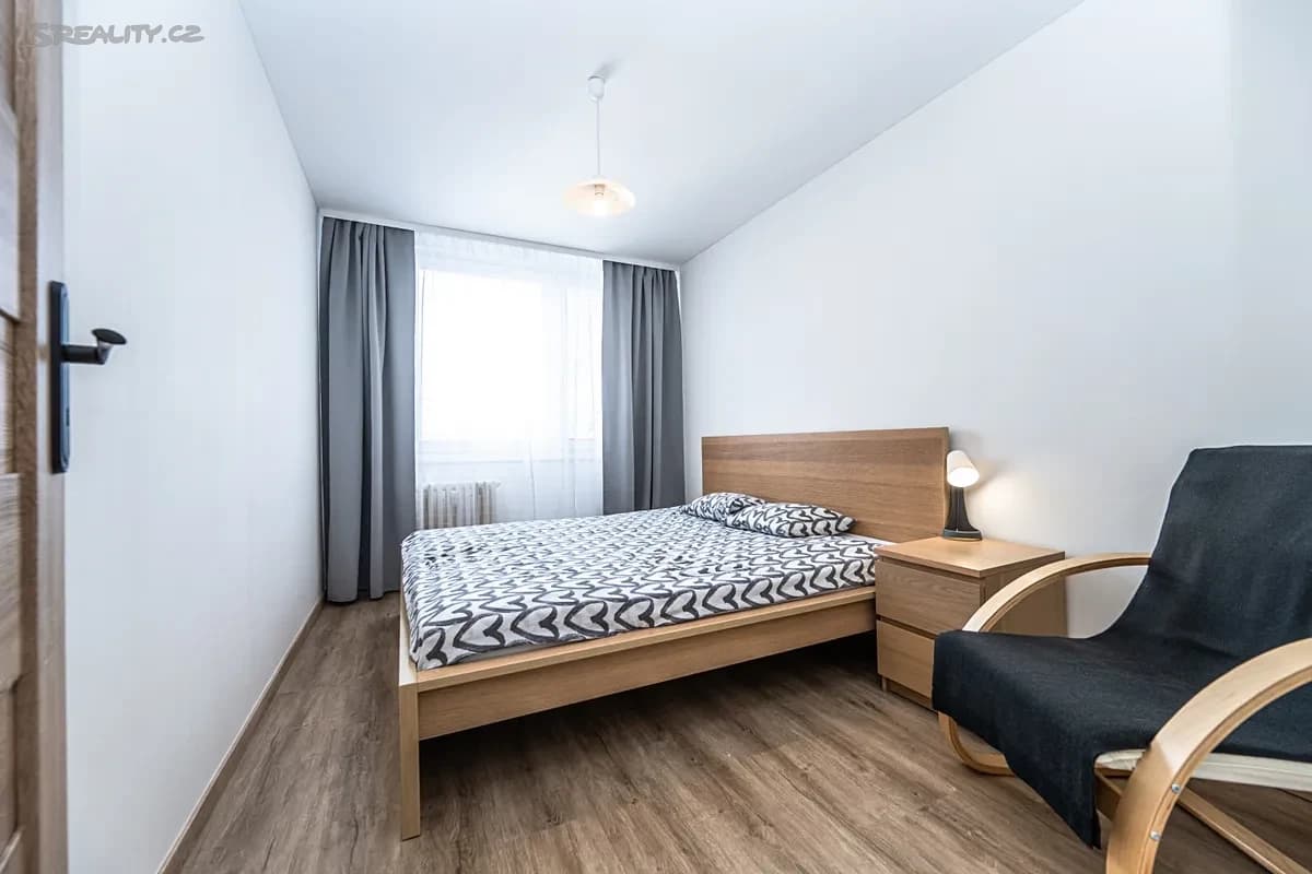 Pronájem bytu 2+kk 41 m², Ciolkovského, Praha, Praha Pronájem bytu 2+kk 41 m², Ciolkovského, Praha, Praha
