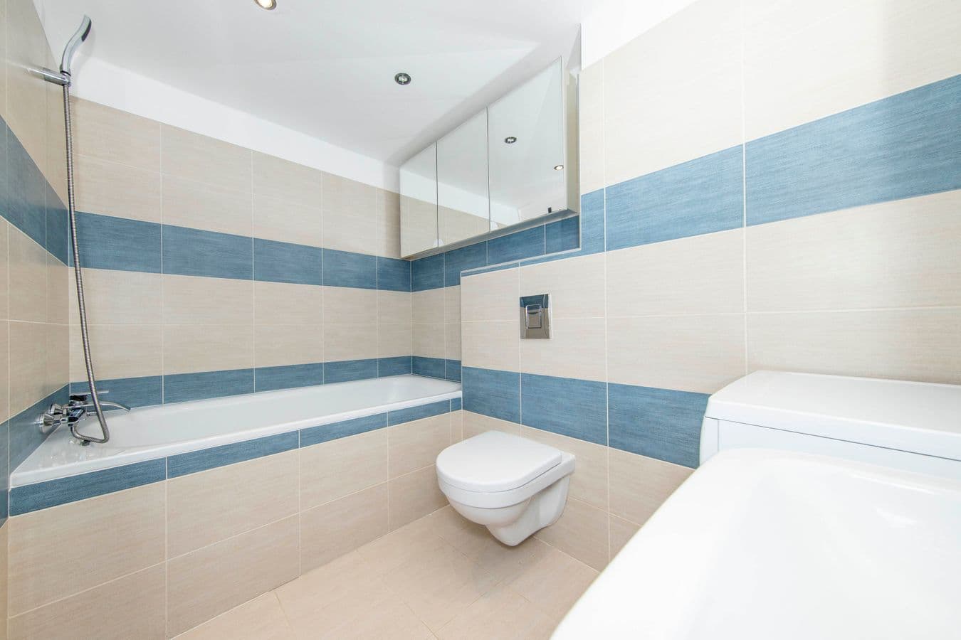 Pronájem bytu 1+kk 35 m², U Sladovny, Praha, Praha Pronájem bytu 1+kk 35 m², U Sladovny, Praha, Praha