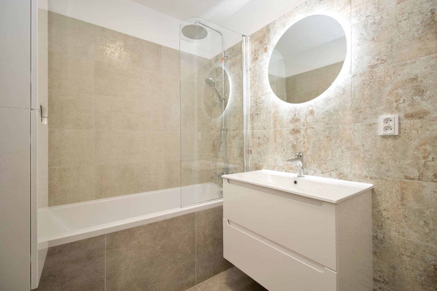 Prodej bytu 3+1 69 m², Lesná, Plzeňský kraj Prodej bytu 3+1 69 m², Lesná, Plzeňský kraj