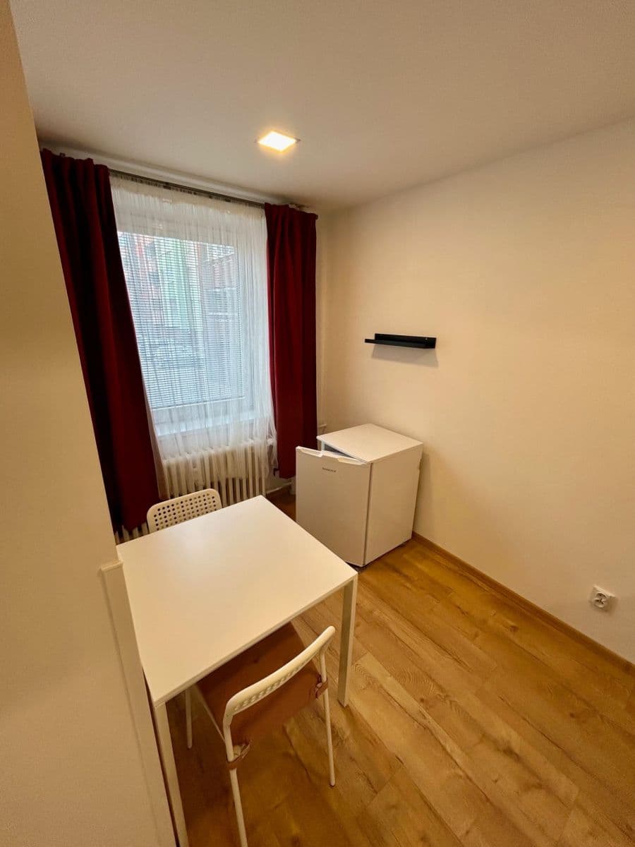 Pronájem bytu 1+kk 27 m², Křižíkova, Ostrava, Moravskoslezský kraj Pronájem bytu 1+kk 27 m², Křižíkova, Ostrava, Moravskoslezský kraj