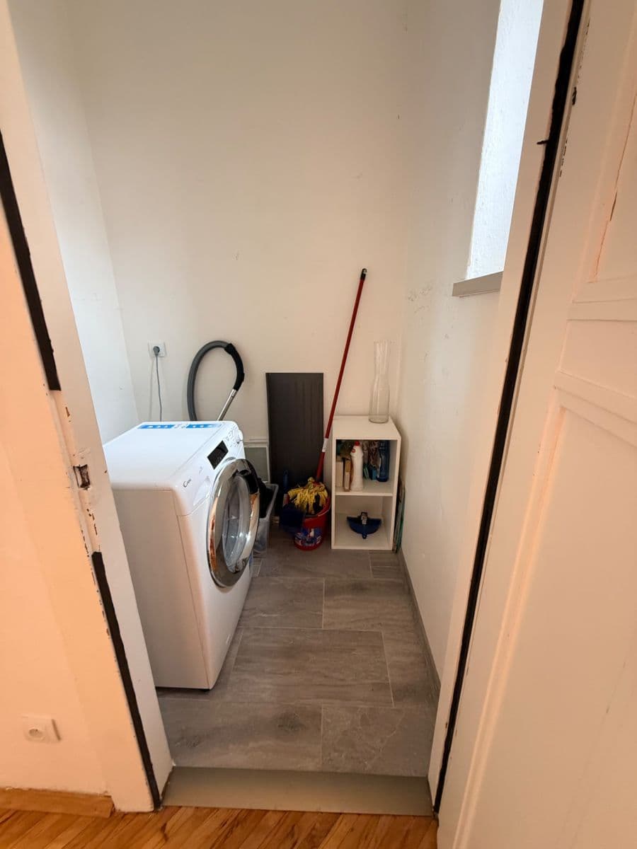 Pronájem bytu 3+kk 75 m², Malířská, Praha, Praha Pronájem bytu 3+kk 75 m², Malířská, Praha, Praha
