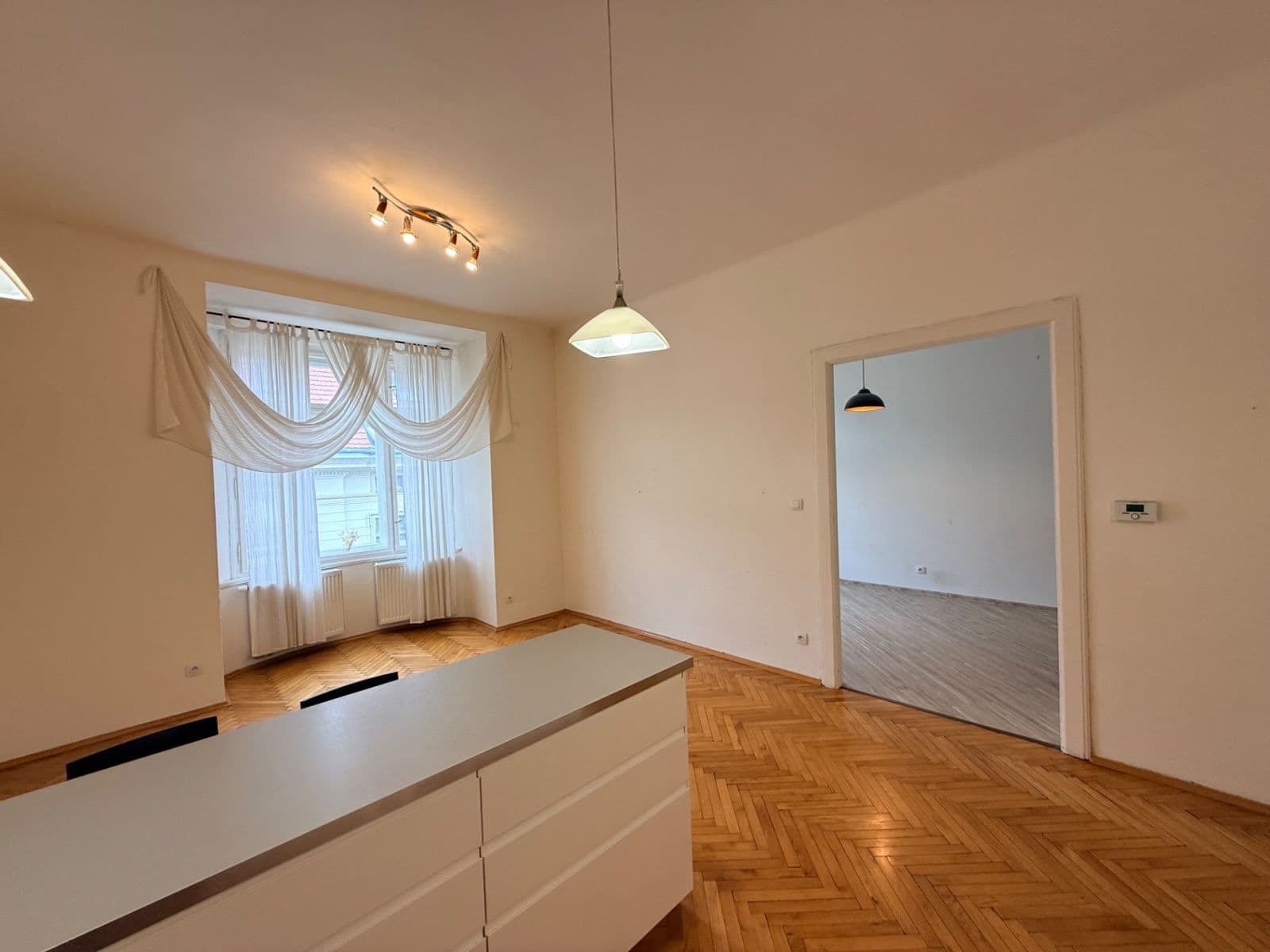 Pronájem bytu 3+kk 75 m², Malířská, Praha, Praha Pronájem bytu 3+kk 75 m², Malířská, Praha, Praha