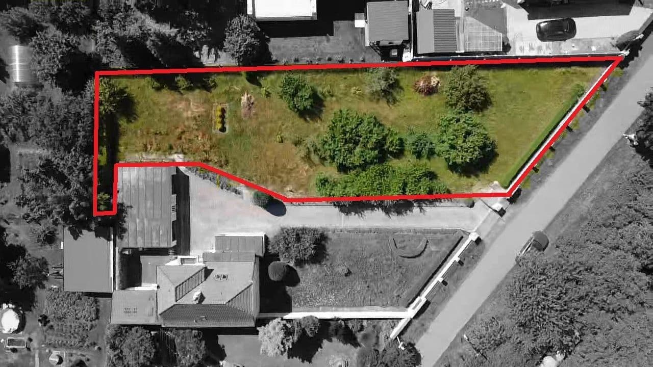 Prodej pozemku 832 m², Západní, Hovorčovice, Středočeský kraj Prodej pozemku 832 m², Západní, Hovorčovice, Středočeský kraj