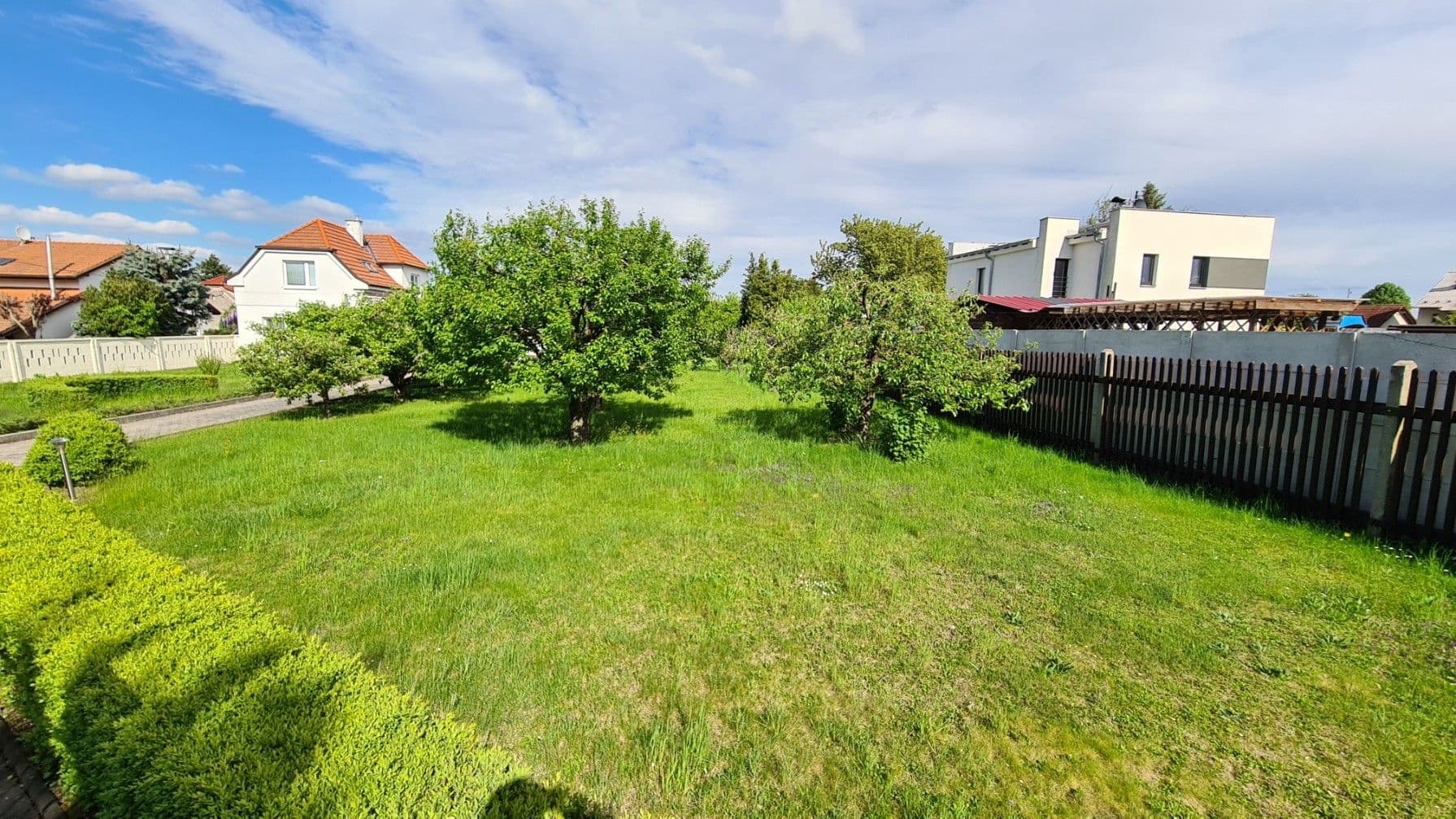 Prodej pozemku 832 m², Západní, Hovorčovice, Středočeský kraj Prodej pozemku 832 m², Západní, Hovorčovice, Středočeský kraj