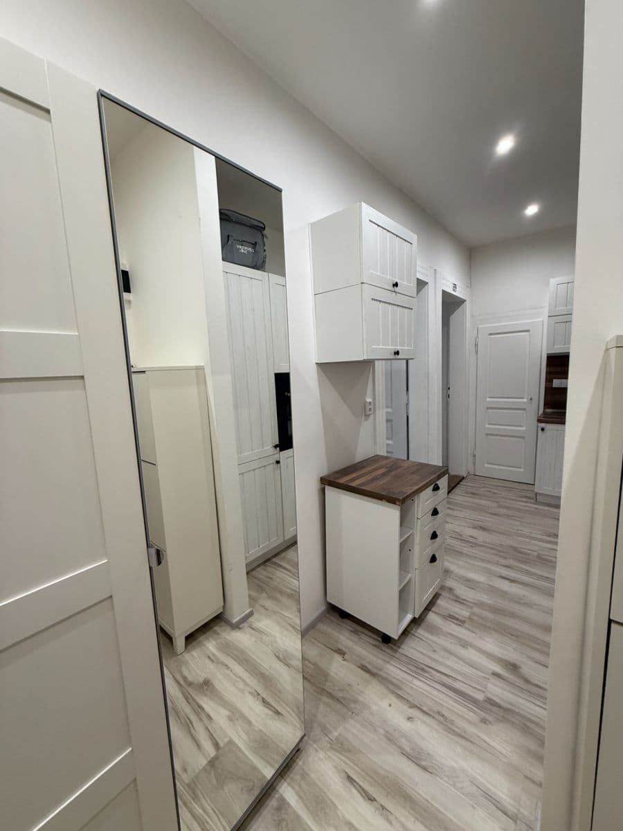 Pronájem bytu 2+kk 58 m², Schnirchova, Praha, Praha Pronájem bytu 2+kk 58 m², Schnirchova, Praha, Praha