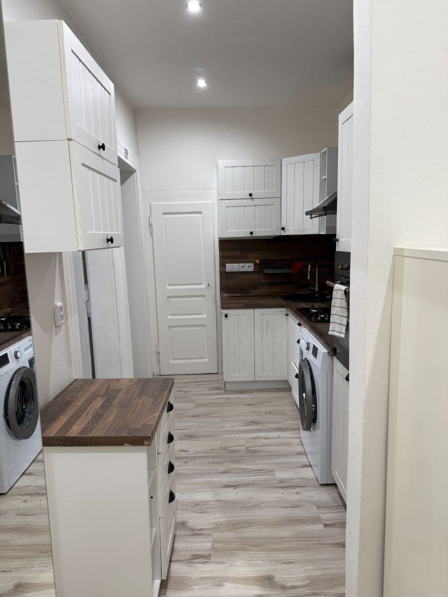 Pronájem bytu 2+kk 58 m², Schnirchova, Praha, Praha Pronájem bytu 2+kk 58 m², Schnirchova, Praha, Praha