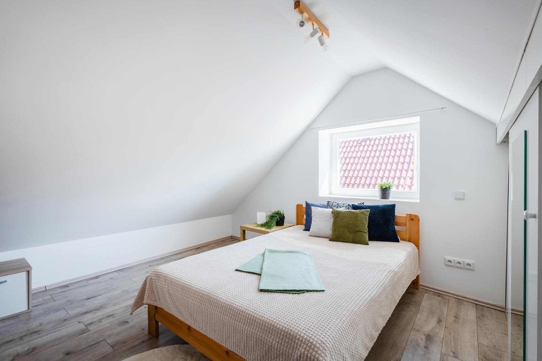 Prodej domu 74 m², pozemek 73 m², Na Malé Straně, Divišov, Středočeský kraj Prodej domu 74 m², pozemek 73 m², Na Malé Straně, Divišov, Středočeský kraj