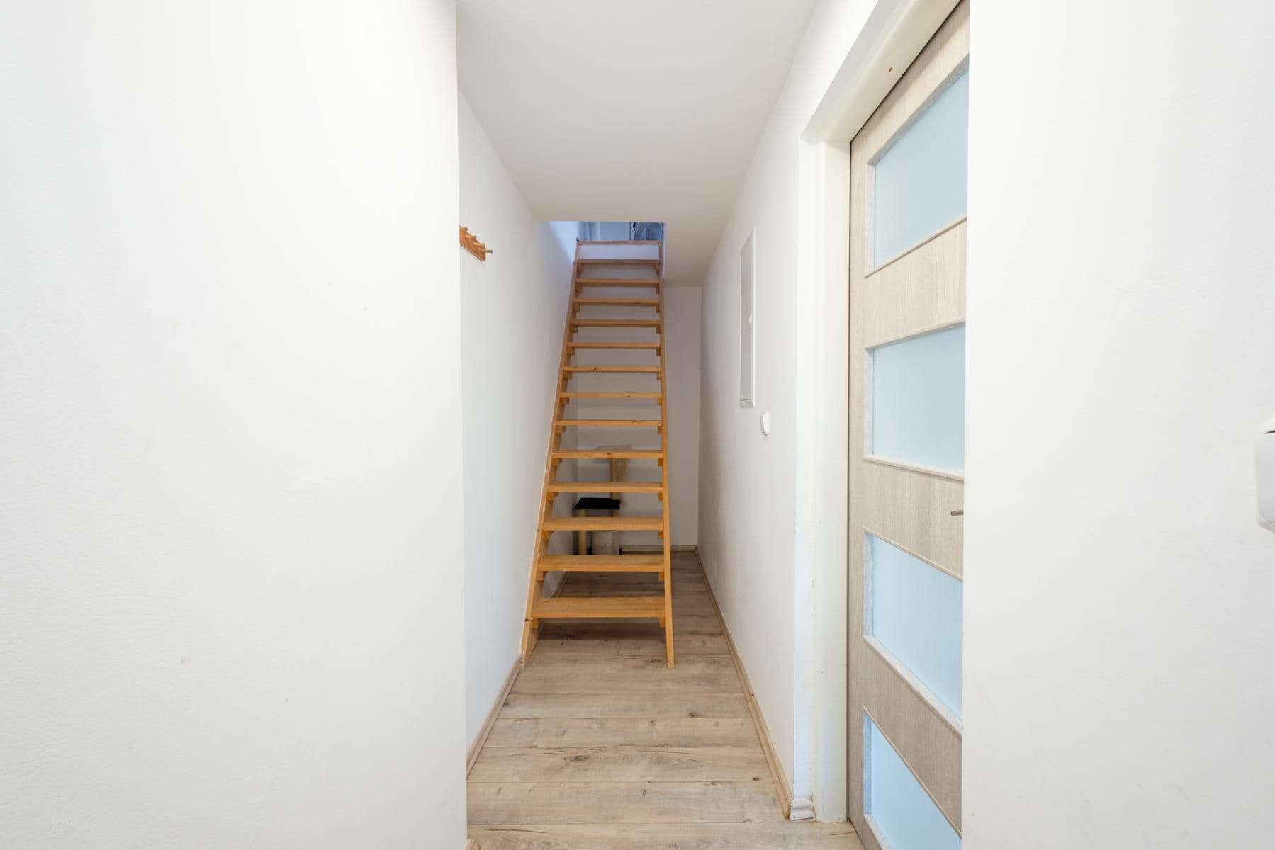 Prodej domu 74 m², pozemek 73 m², Na Malé Straně, Divišov, Středočeský kraj Prodej domu 74 m², pozemek 73 m², Na Malé Straně, Divišov, Středočeský kraj