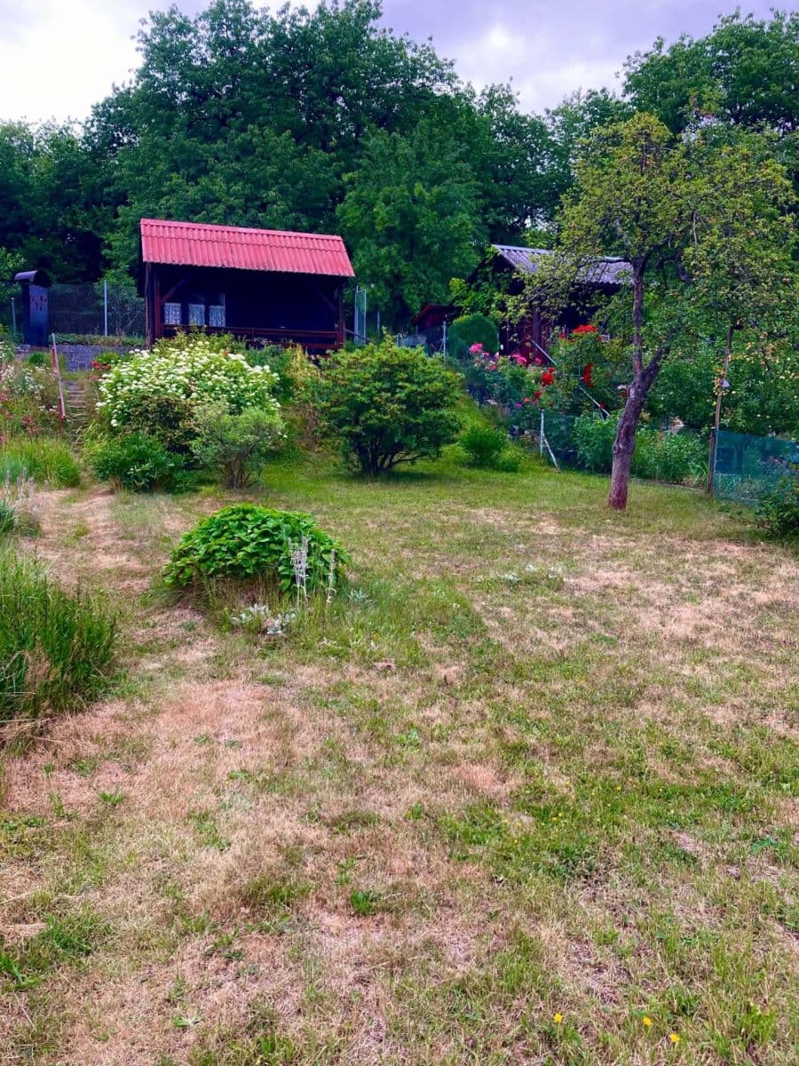 Prodej chaty, chalupy 16 m², pozemek 382 m², Votice, Středočeský kraj Prodej chaty, chalupy 16 m², pozemek 382 m², Votice, Středočeský kraj