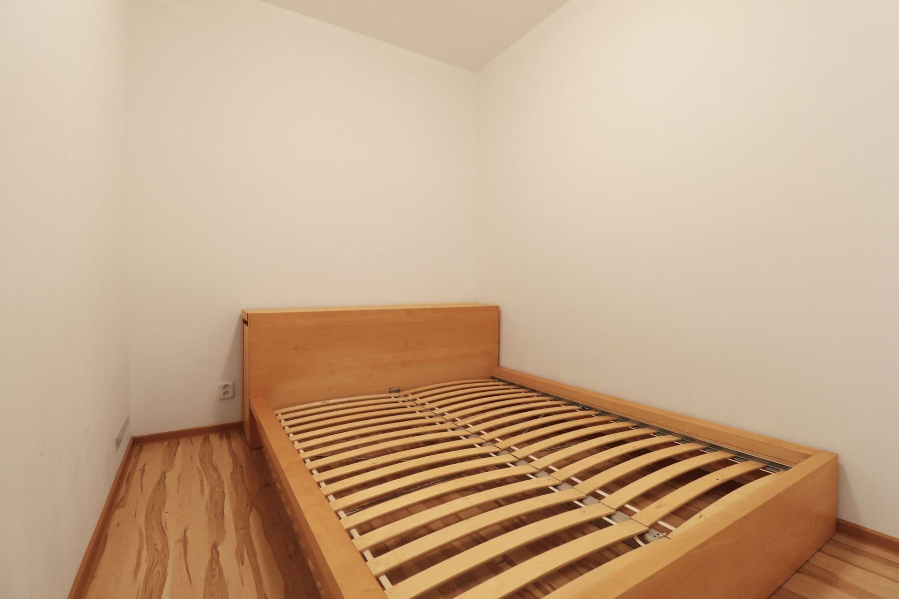 Pronájem bytu 2+1 65 m², Nuselská, Praha, Praha Pronájem bytu 2+1 65 m², Nuselská, Praha, Praha