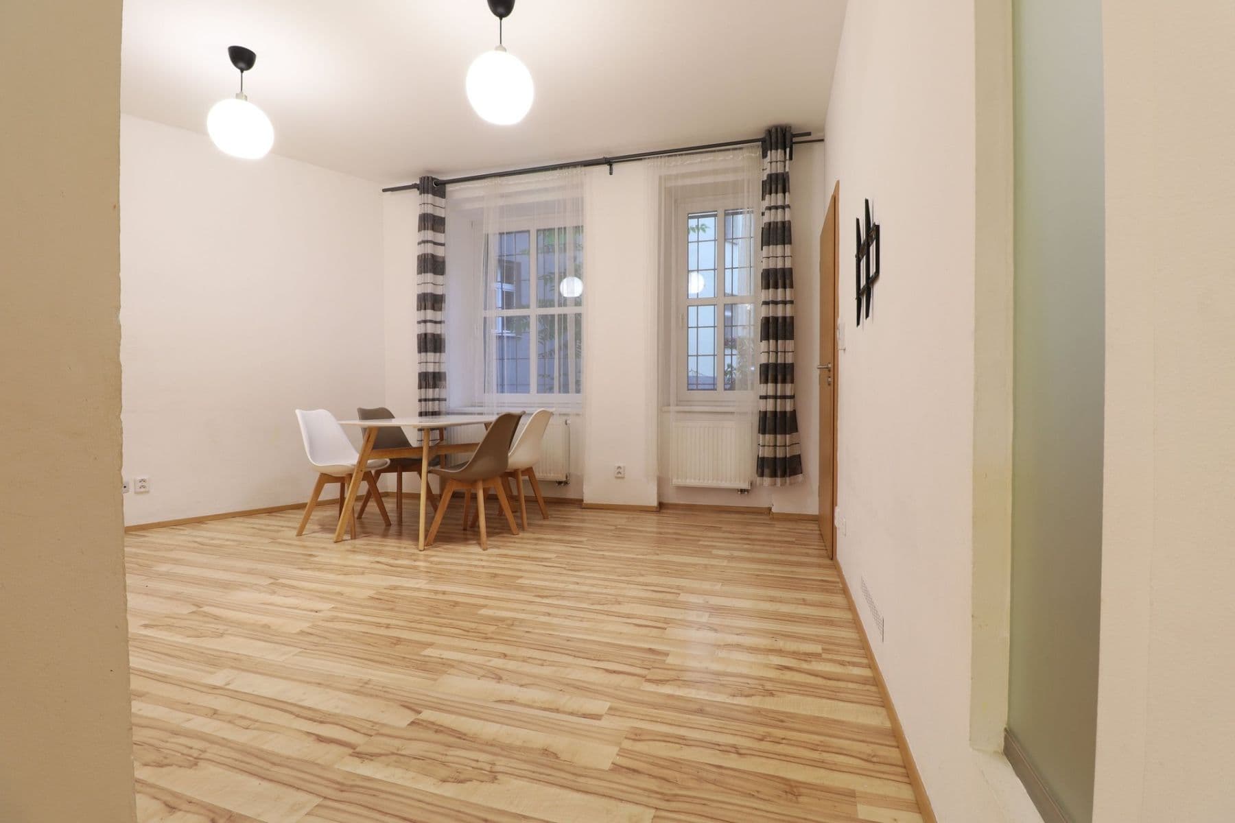 Pronájem bytu 2+1 65 m², Nuselská, Praha, Praha Pronájem bytu 2+1 65 m², Nuselská, Praha, Praha