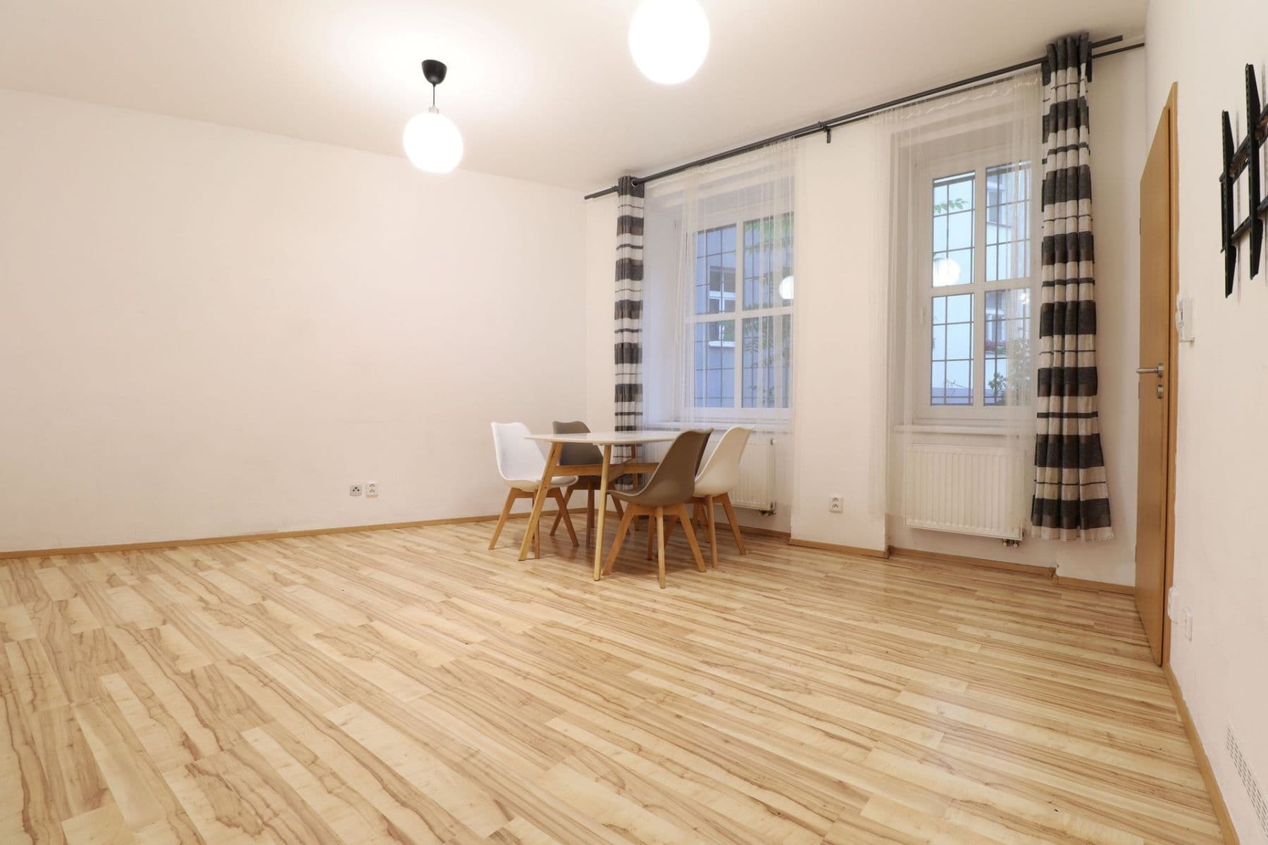 Pronájem bytu 2+1 65 m², Nuselská, Praha, Praha Pronájem bytu 2+1 65 m², Nuselská, Praha, Praha