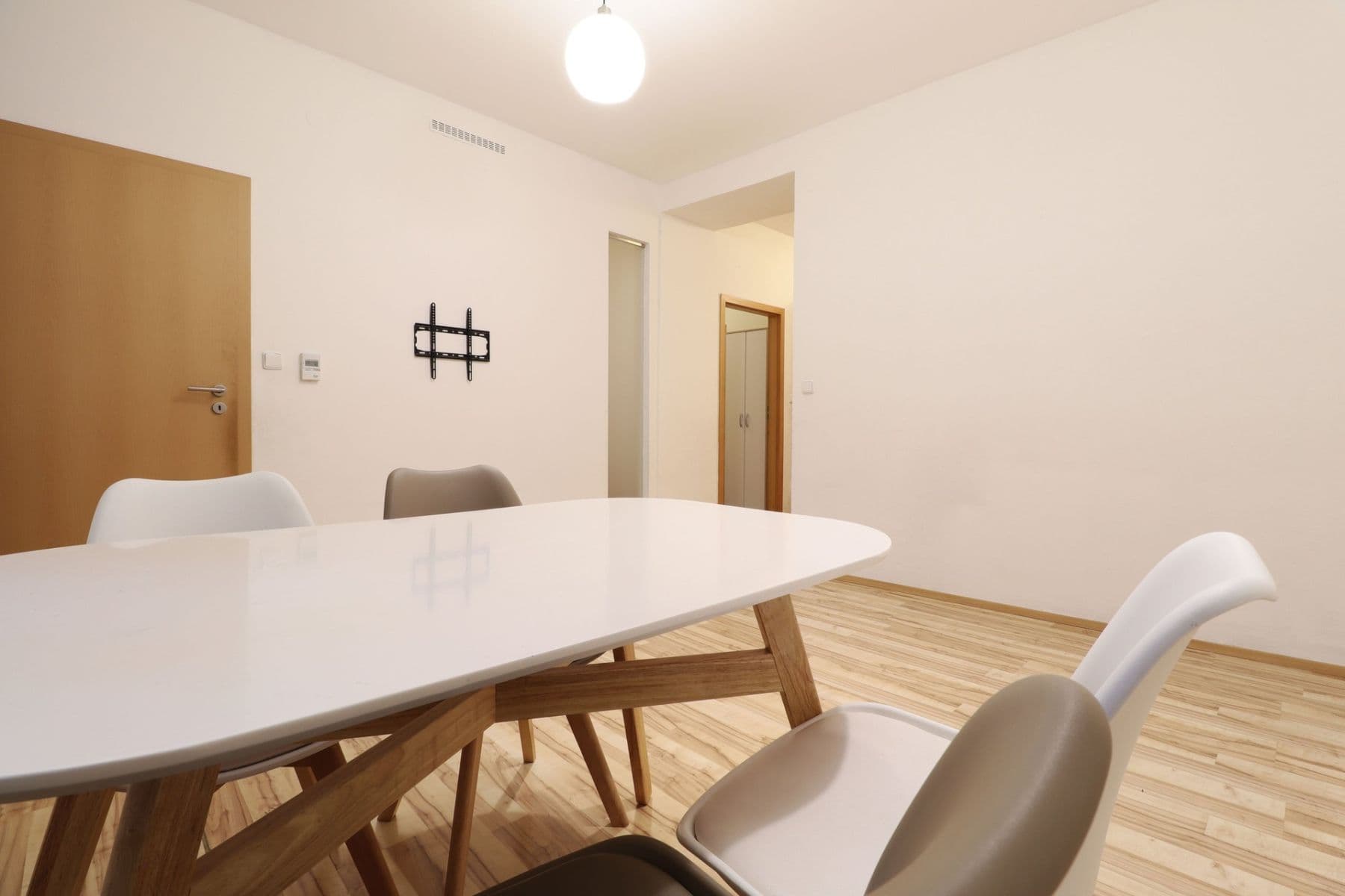Pronájem bytu 2+1 65 m², Nuselská, Praha, Praha Pronájem bytu 2+1 65 m², Nuselská, Praha, Praha