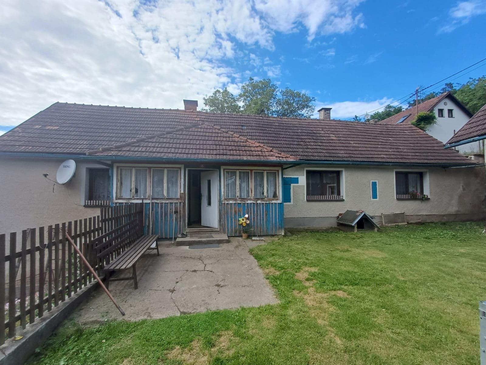Prodej chaty, chalupy 70 m², pozemek 963 m², Solenice, Středočeský kraj Prodej chaty, chalupy 70 m², pozemek 963 m², Solenice, Středočeský kraj