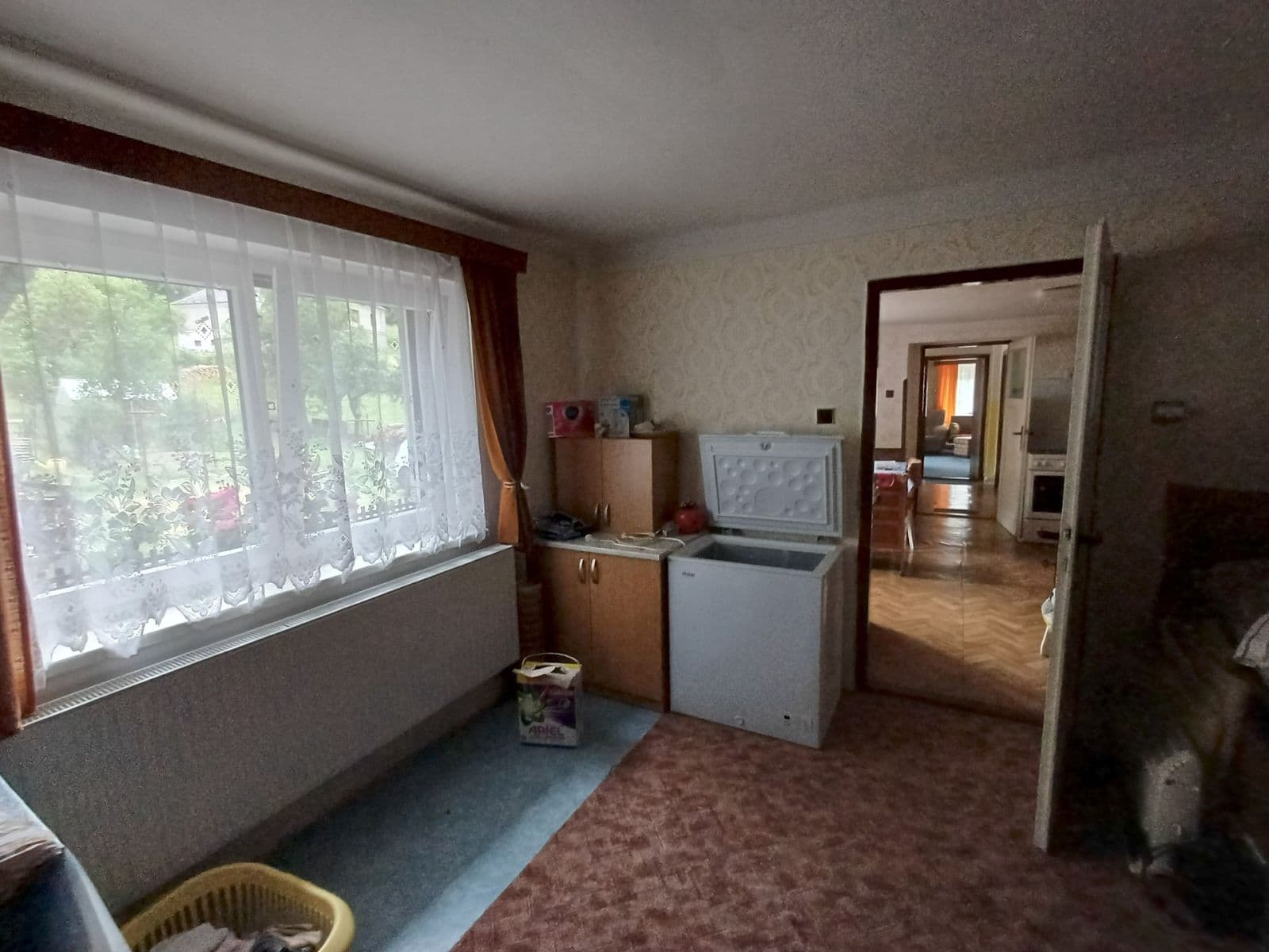 Prodej chaty, chalupy 70 m², pozemek 963 m², Solenice, Středočeský kraj Prodej chaty, chalupy 70 m², pozemek 963 m², Solenice, Středočeský kraj