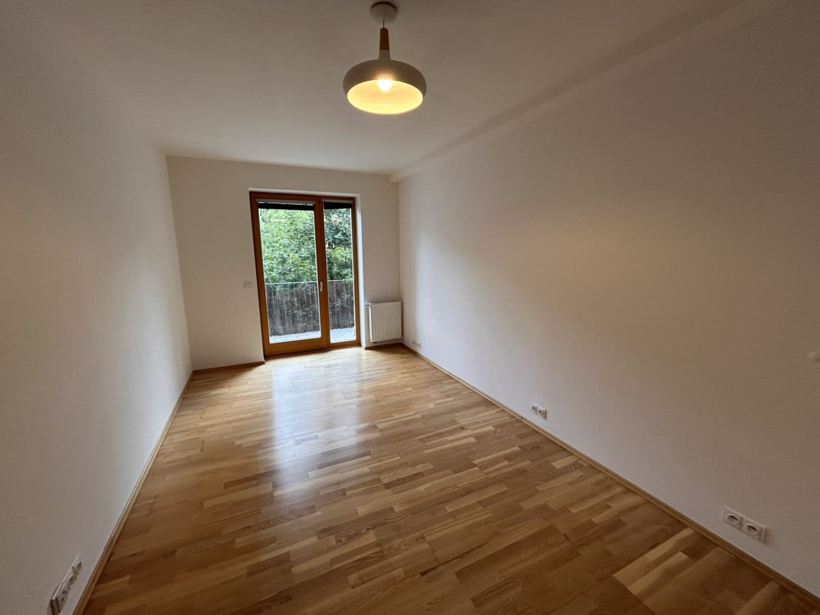 Pronájem bytu 2+kk 62 m², Jeseniova, Praha, Praha Pronájem bytu 2+kk 62 m², Jeseniova, Praha, Praha