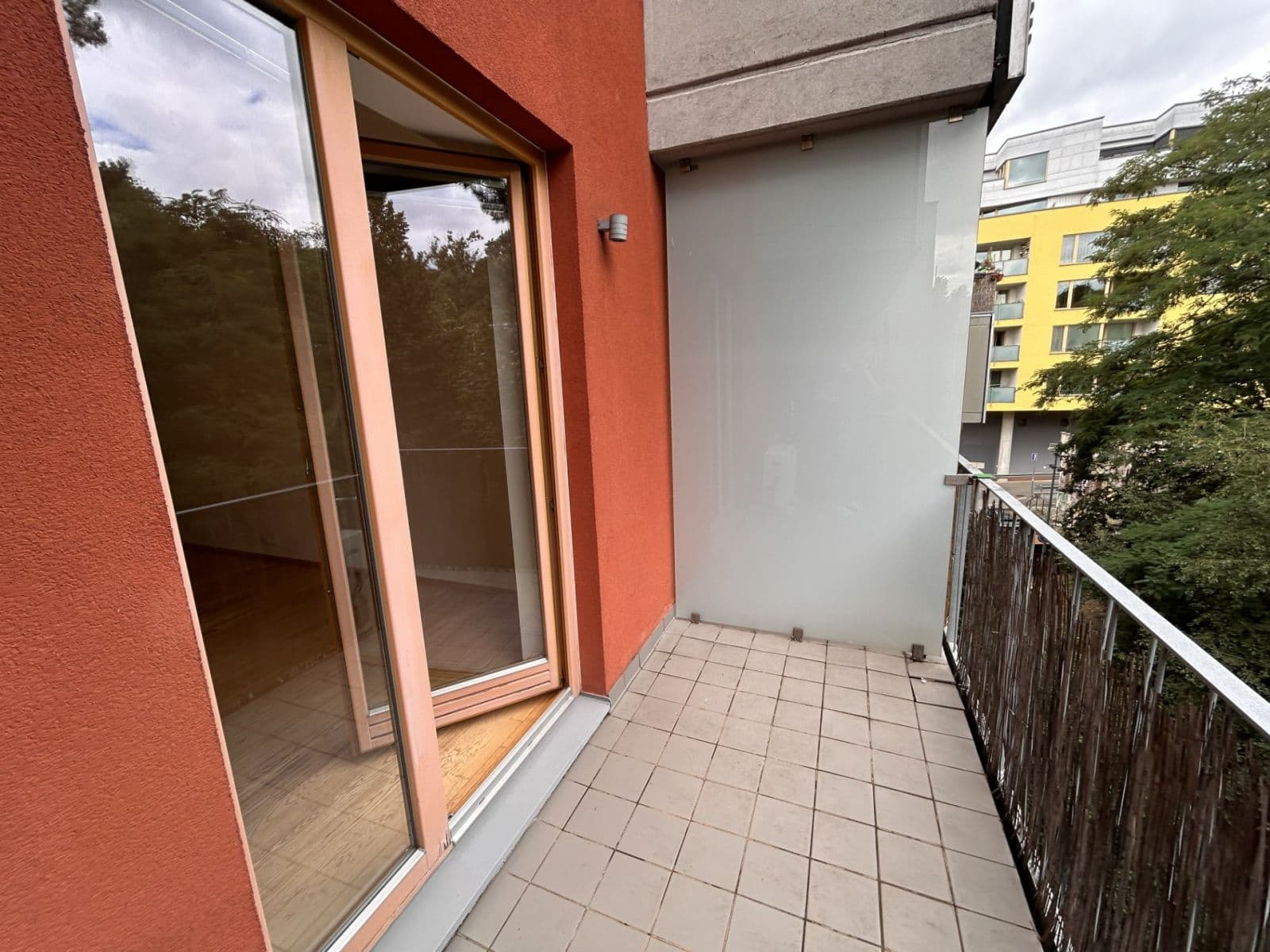 Pronájem bytu 2+kk 62 m², Jeseniova, Praha, Praha Pronájem bytu 2+kk 62 m², Jeseniova, Praha, Praha