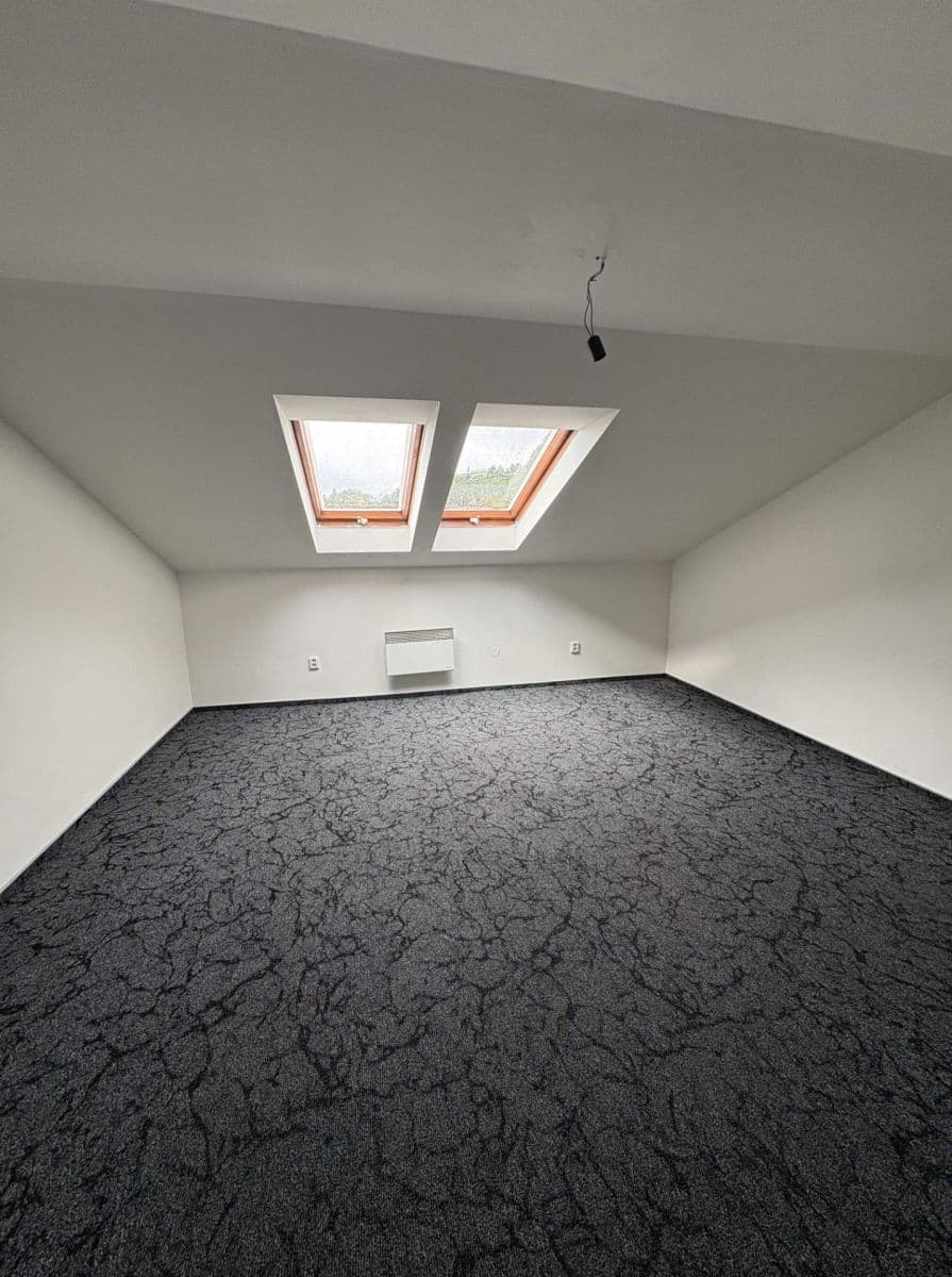 Pronájem bytu 3+1 103 m², Čs. armády, Žamberk, Pardubický kraj Pronájem bytu 3+1 103 m², Čs. armády, Žamberk, Pardubický kraj