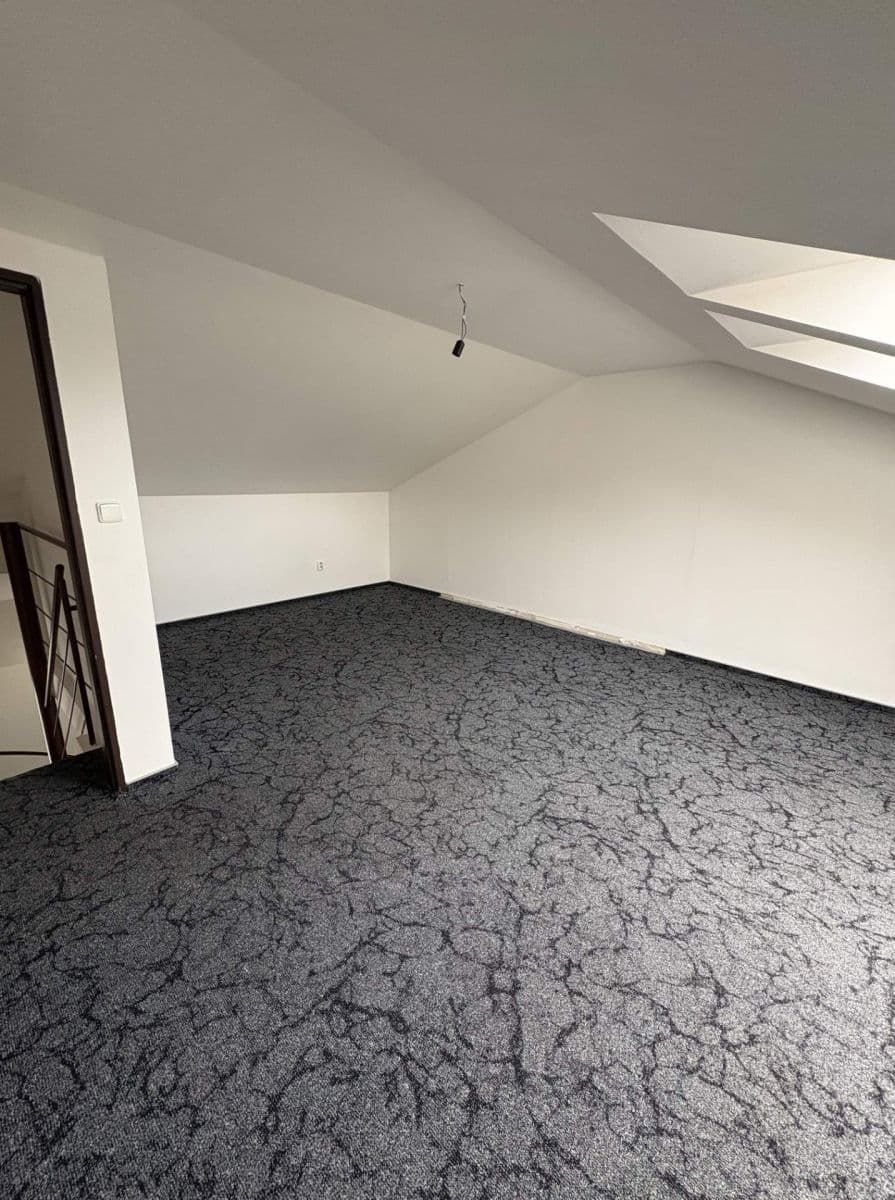 Pronájem bytu 3+1 103 m², Čs. armády, Žamberk, Pardubický kraj Pronájem bytu 3+1 103 m², Čs. armády, Žamberk, Pardubický kraj