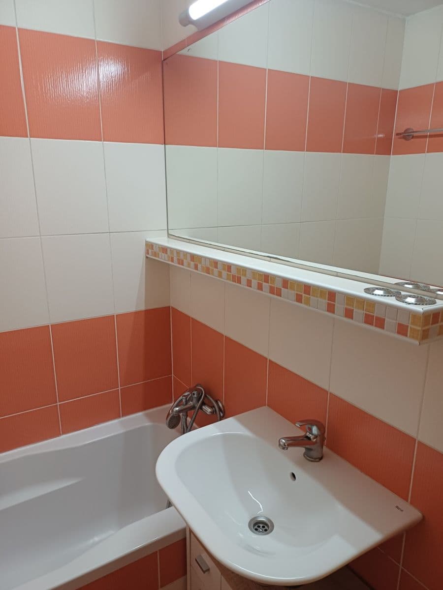 Pronájem bytu 2+kk 35 m², Venhudova, Brno, Jihomoravský kraj Pronájem bytu 2+kk 35 m², Venhudova, Brno, Jihomoravský kraj