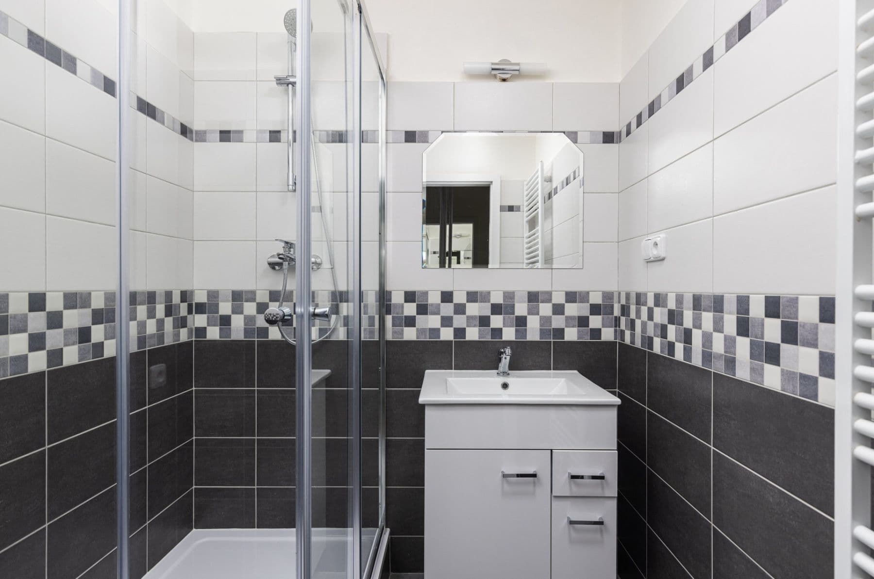 Pronájem bytu 2+1 74 m², Trojská, Praha, Praha Pronájem bytu 2+1 74 m², Trojská, Praha, Praha