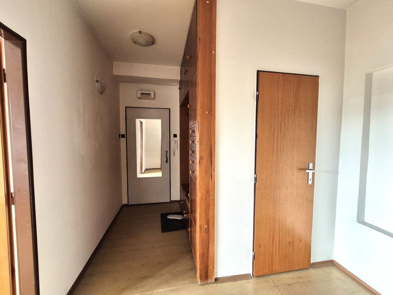 Pronájem bytu 2+1 74 m², Na Mlejnku, Praha, Praha Pronájem bytu 2+1 74 m², Na Mlejnku, Praha, Praha