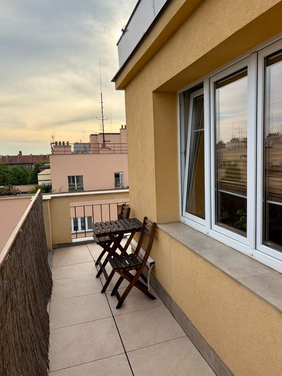 Pronájem bytu 2+1 48 m², Hartigova, Praha, Praha Pronájem bytu 2+1 48 m², Hartigova, Praha, Praha