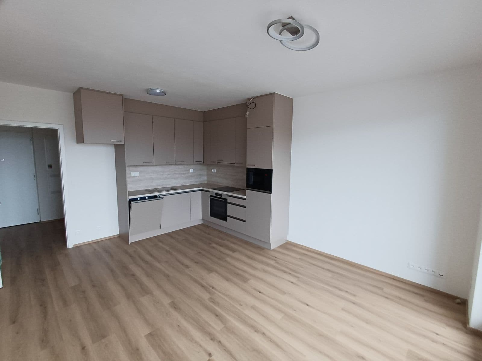 Pronájem bytu 2+kk 55 m², Rybářská, Brno, Jihomoravský kraj Pronájem bytu 2+kk 55 m², Rybářská, Brno, Jihomoravský kraj