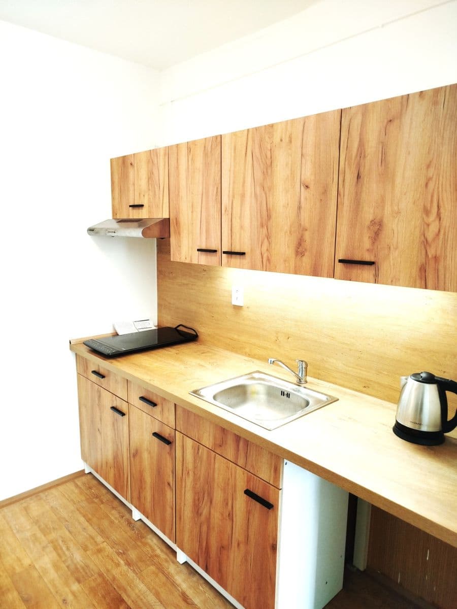 Pronájem bytu 2+kk 45 m², Hráského, Praha, Praha Pronájem bytu 2+kk 45 m², Hráského, Praha, Praha