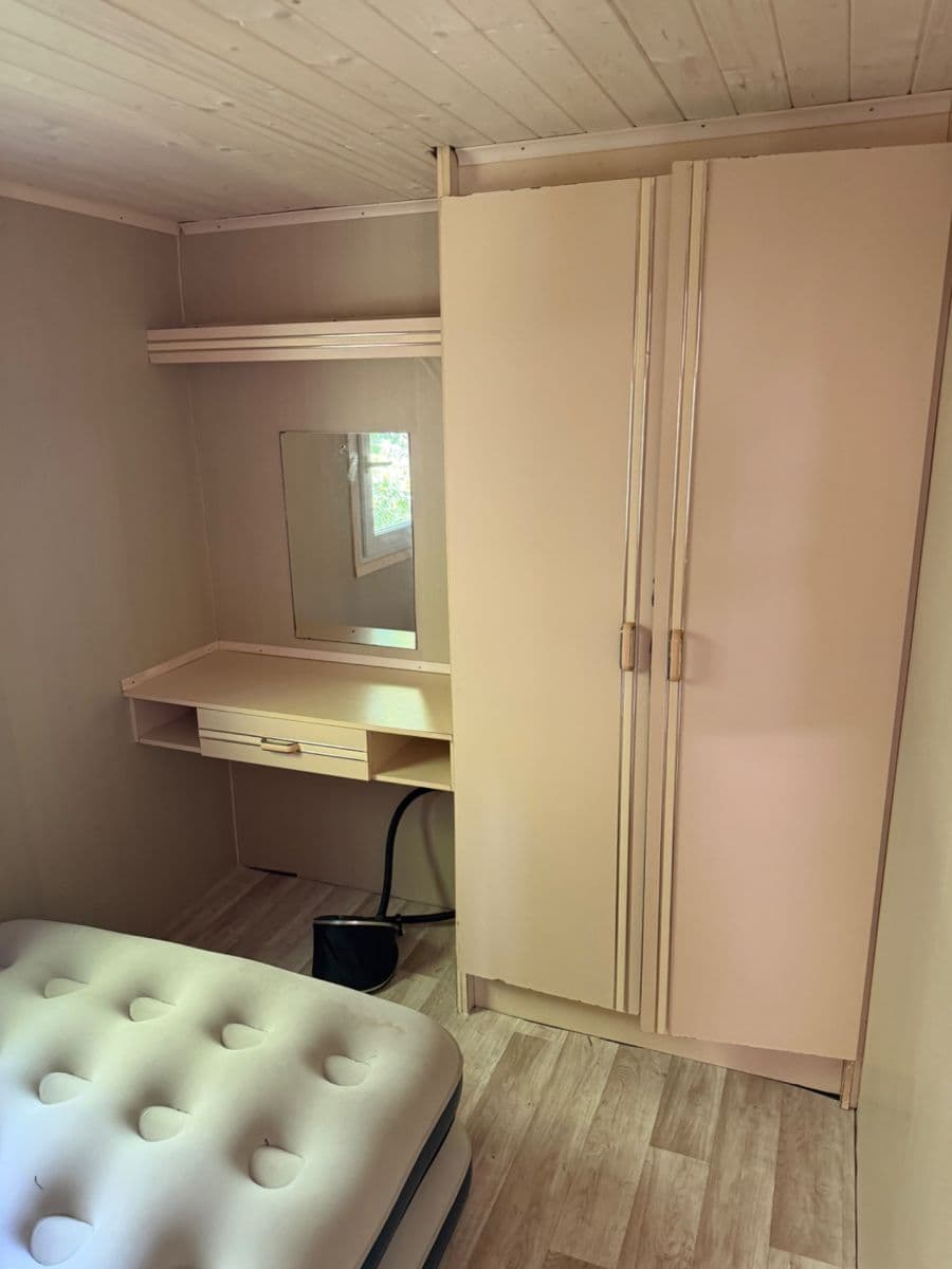 Prodej chaty, chalupy 30 m², pozemek 1.000 m², 33333, Zásmuky, Středočeský kraj Prodej chaty, chalupy 30 m², pozemek 1.000 m², 33333, Zásmuky, Středočeský kraj