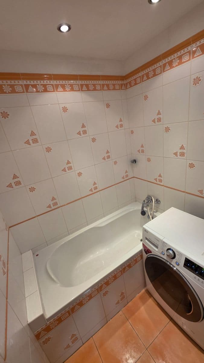 Pronájem bytu 1+kk 24 m², Křížová, Praha, Praha Pronájem bytu 1+kk 24 m², Křížová, Praha, Praha