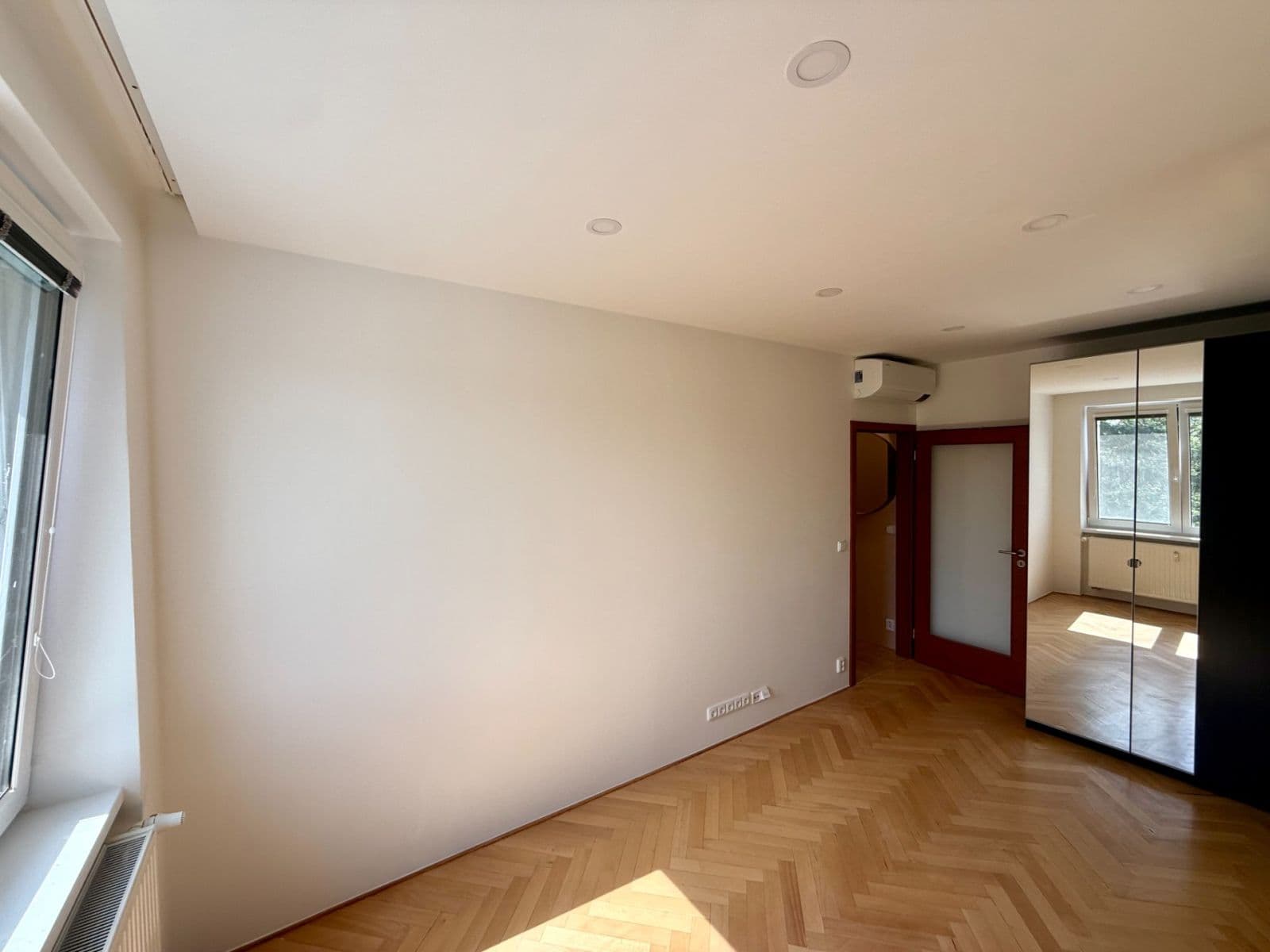 Pronájem bytu 2+kk 53 m², Roztylské náměstí, Praha, Praha Pronájem bytu 2+kk 53 m², Roztylské náměstí, Praha, Praha