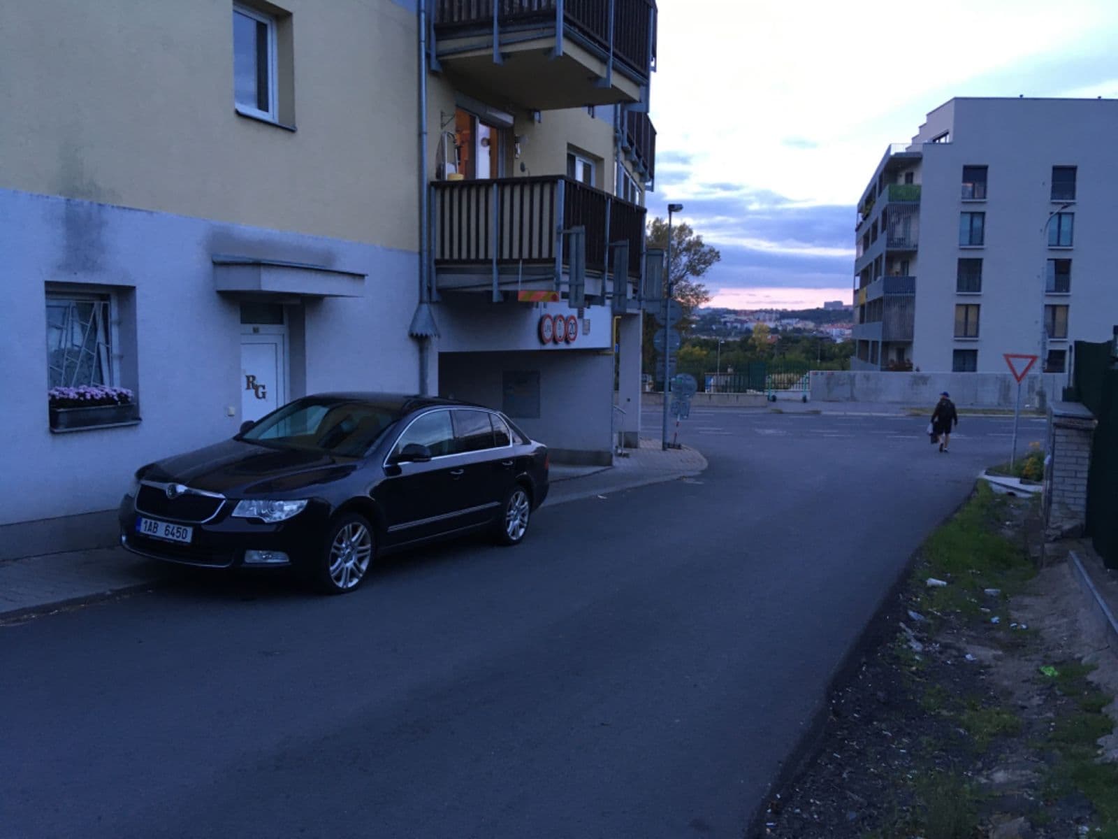 Pronájem garáže 20 m², Novovysočanská, Praha, Praha Pronájem garáže 20 m², Novovysočanská, Praha, Praha
