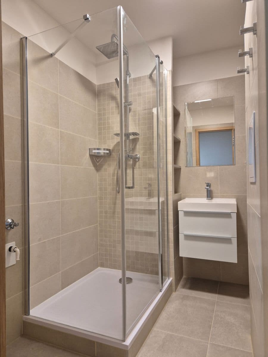 Pronájem bytu 2+1 60 m², Užocká, Praha, Praha Pronájem bytu 2+1 60 m², Užocká, Praha, Praha