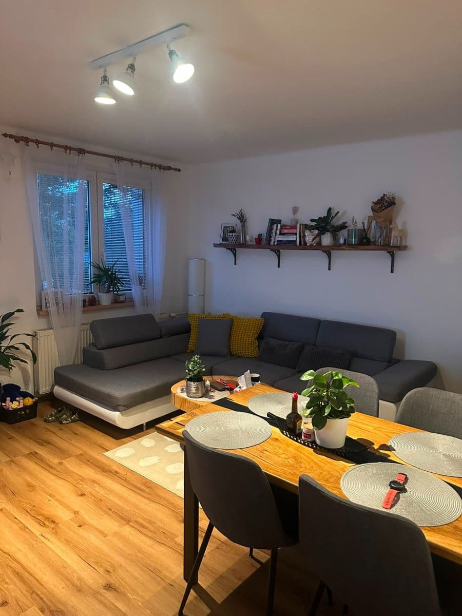Prodej bytu 3+1 67 m², Pražská, Žebrák, Středočeský kraj Prodej bytu 3+1 67 m², Pražská, Žebrák, Středočeský kraj