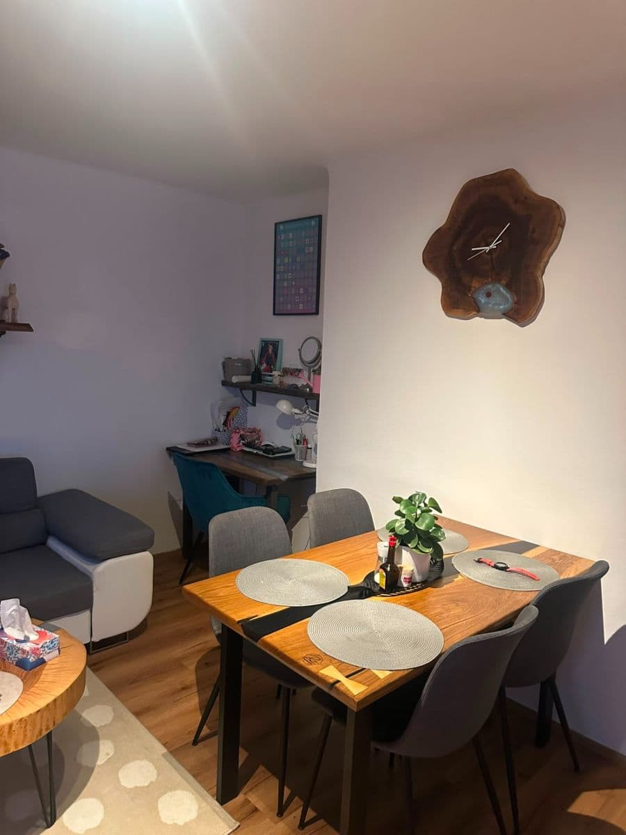 Prodej bytu 3+1 67 m², Pražská, Žebrák, Středočeský kraj Prodej bytu 3+1 67 m², Pražská, Žebrák, Středočeský kraj